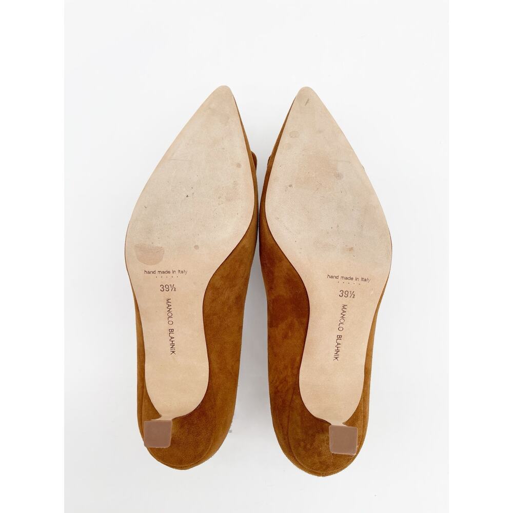 Manolo Blahnik Maysale Camel Tan Suede Buckle Pointed Toe Kitten Heels IT 39.5 - Picture 10 of 11